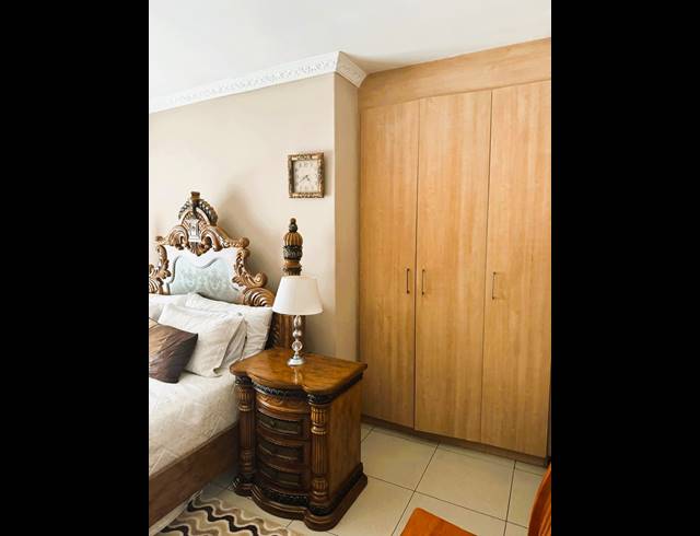 4 BEDROOM HOUSE FOR SALE IN VANDERBIJLPARK SE 8